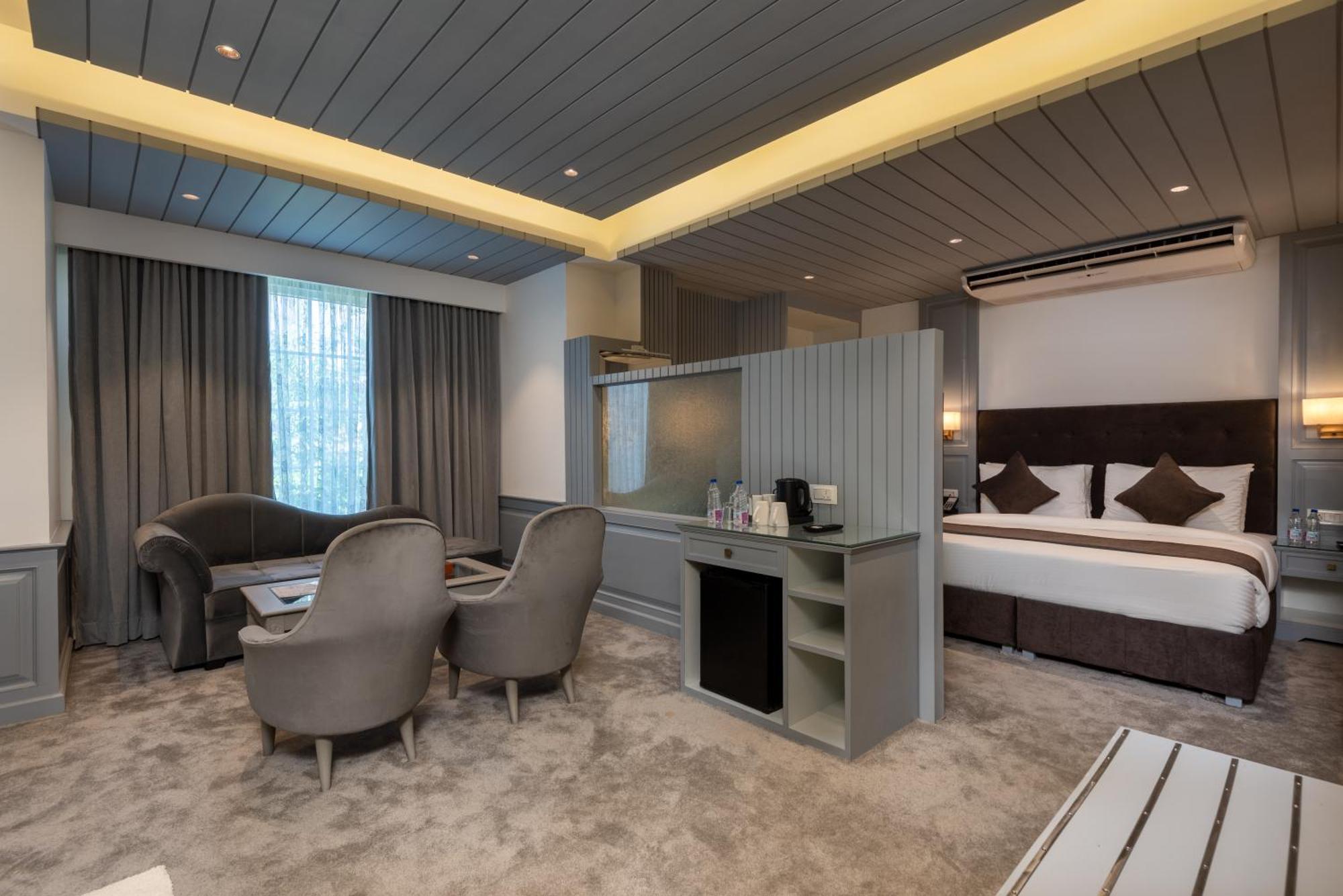 Hotel Grand Boulevard Durgjan Chambre photo