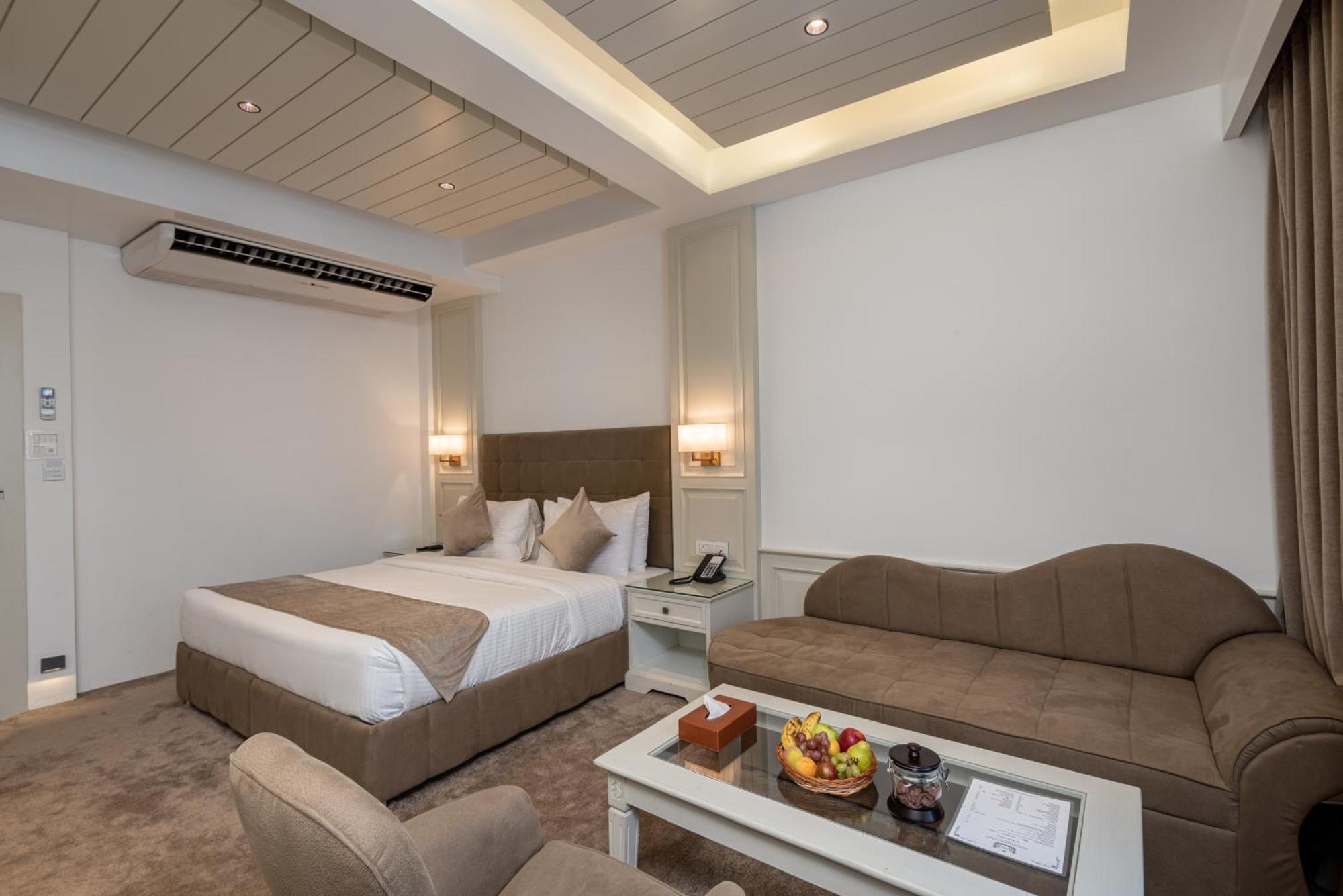 Hotel Grand Boulevard Durgjan Chambre photo