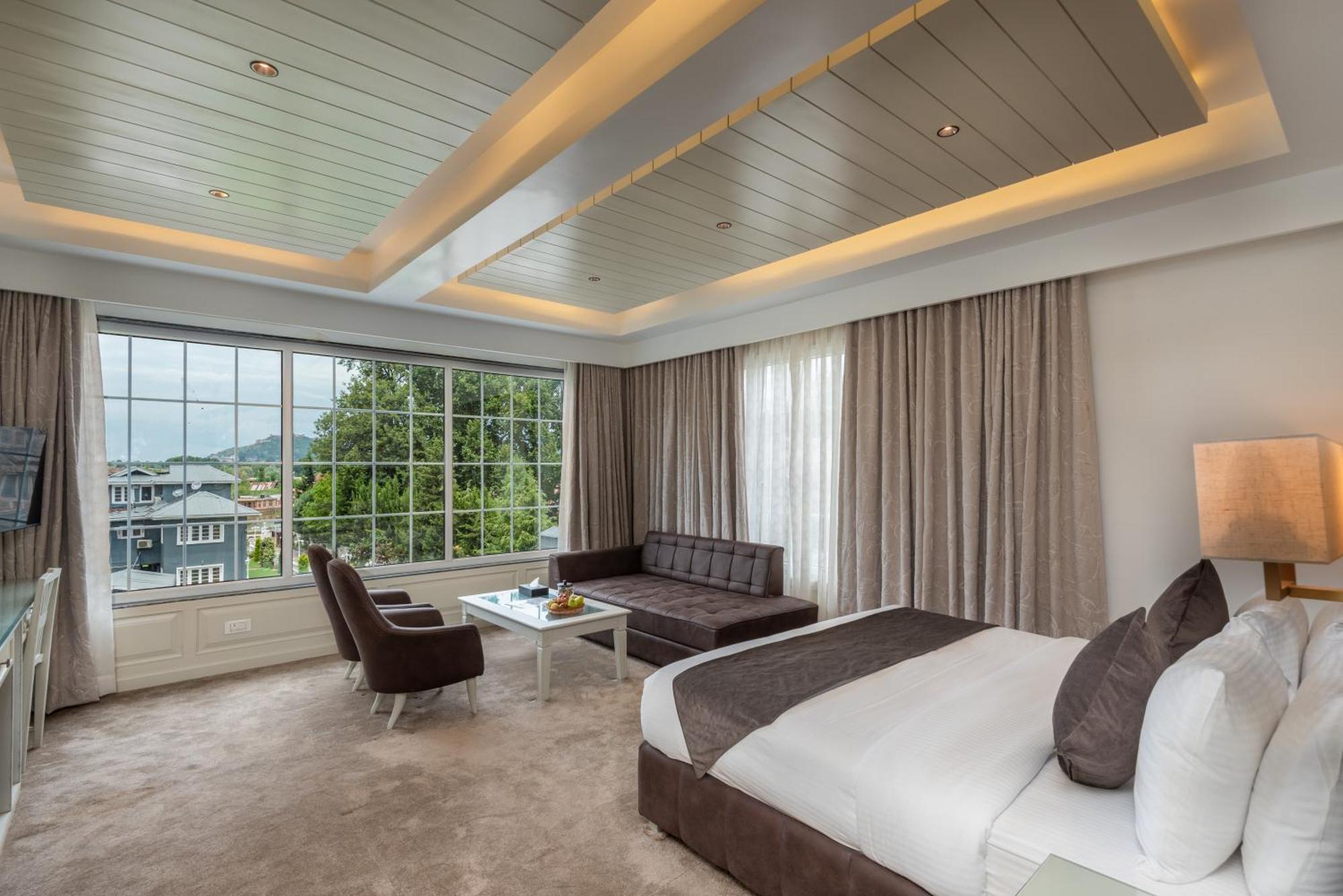 Hotel Grand Boulevard Durgjan Chambre photo