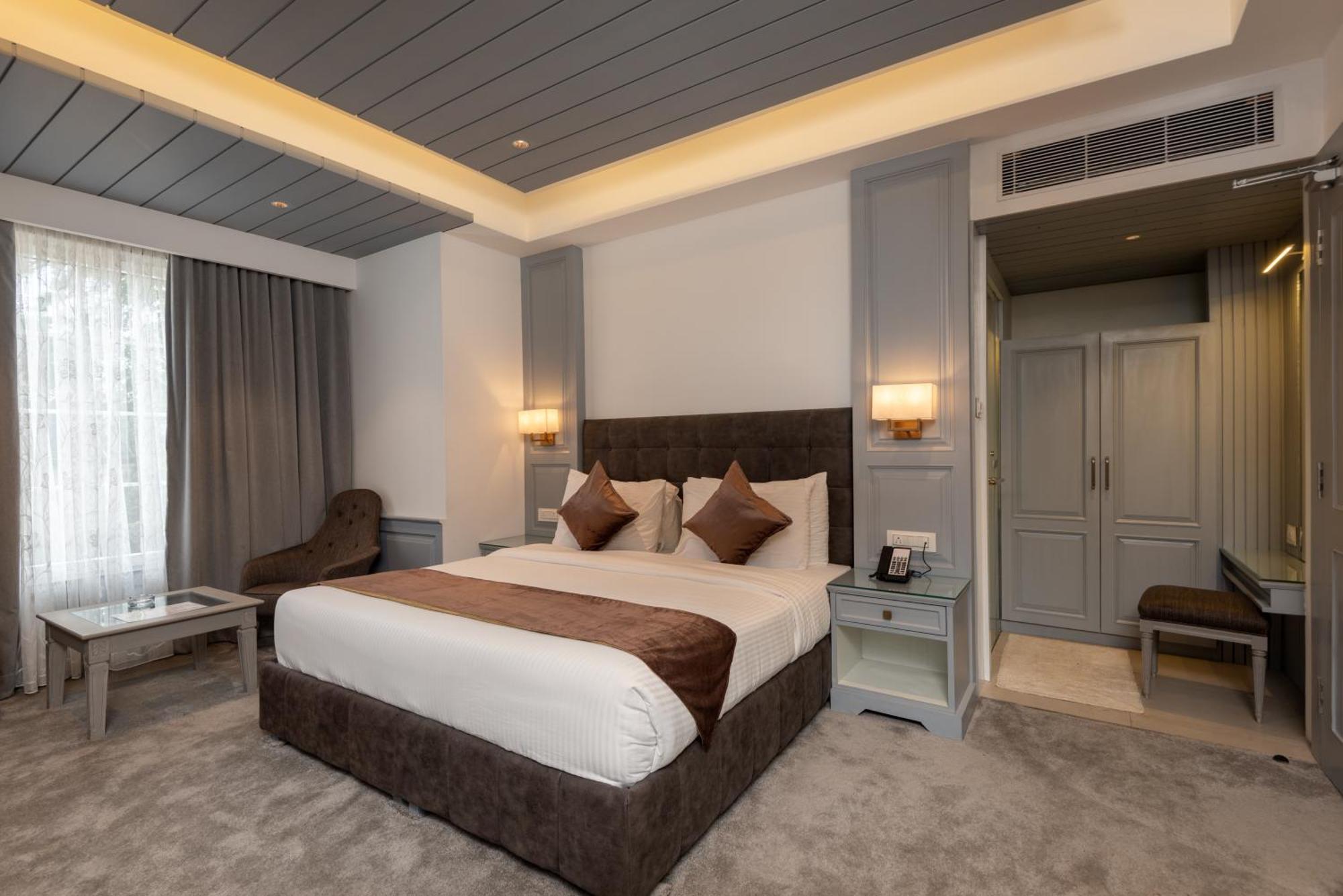 Hotel Grand Boulevard Durgjan Chambre photo