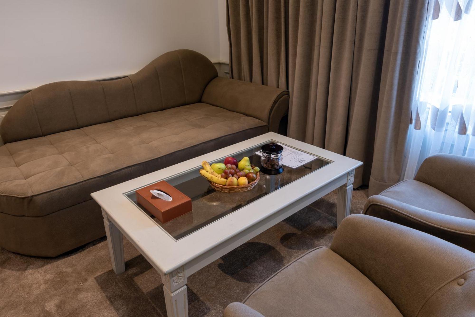 Hotel Grand Boulevard Durgjan Chambre photo