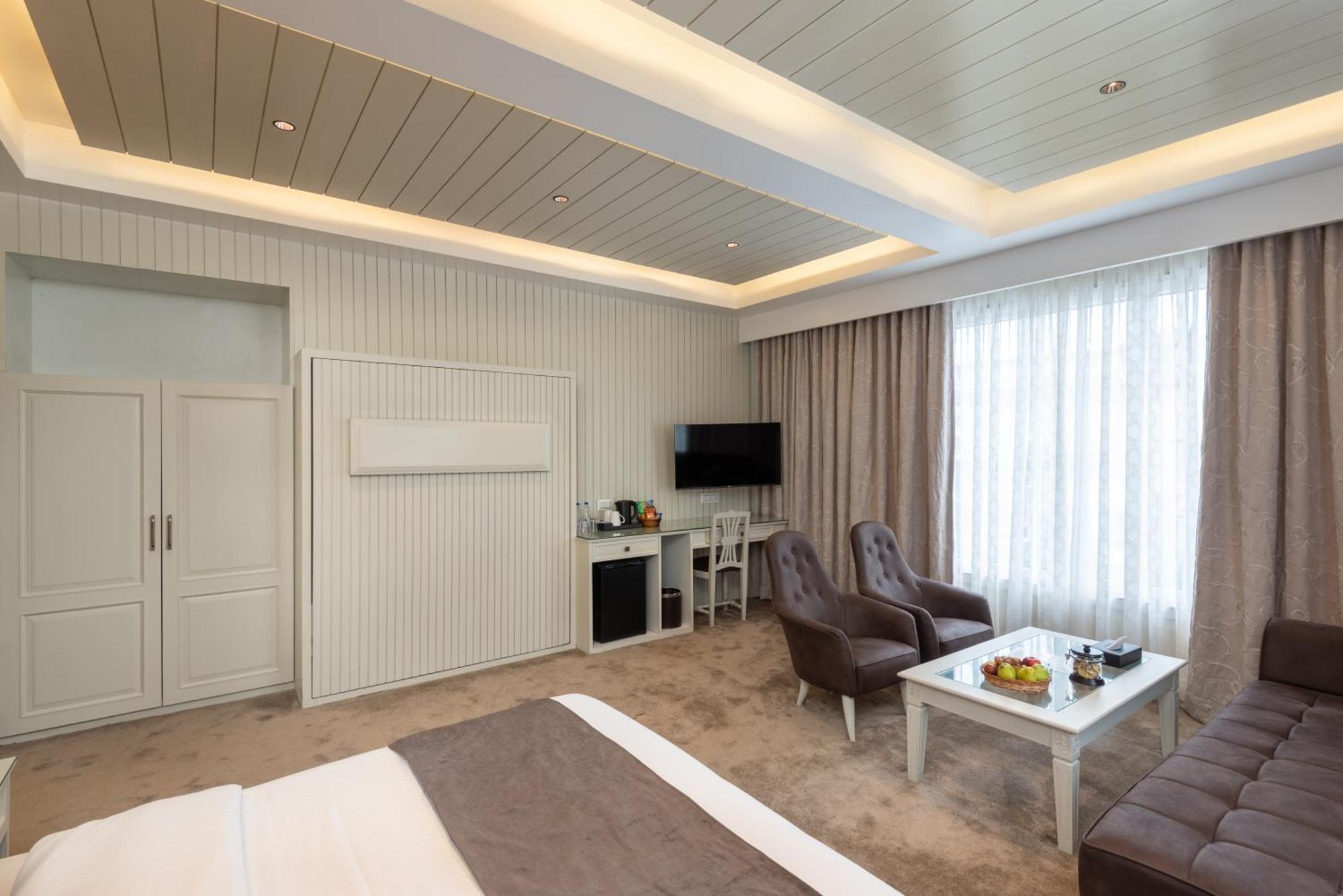 Hotel Grand Boulevard Durgjan Chambre photo